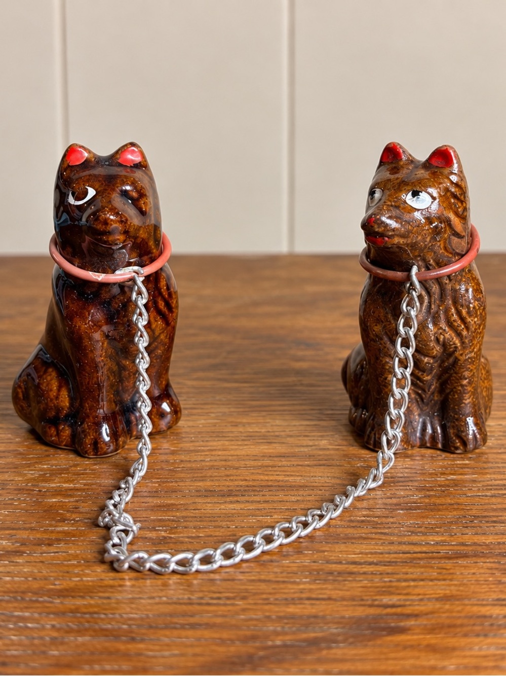 Vintage Ceramic Dog Pair W/ Chain Collar MCM Retro Kitsch Figurines